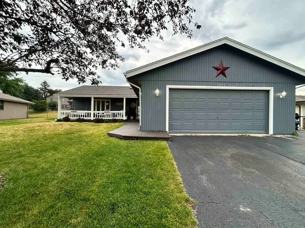 6022 Mulford Hills Dr, Loves Park, IL 61111