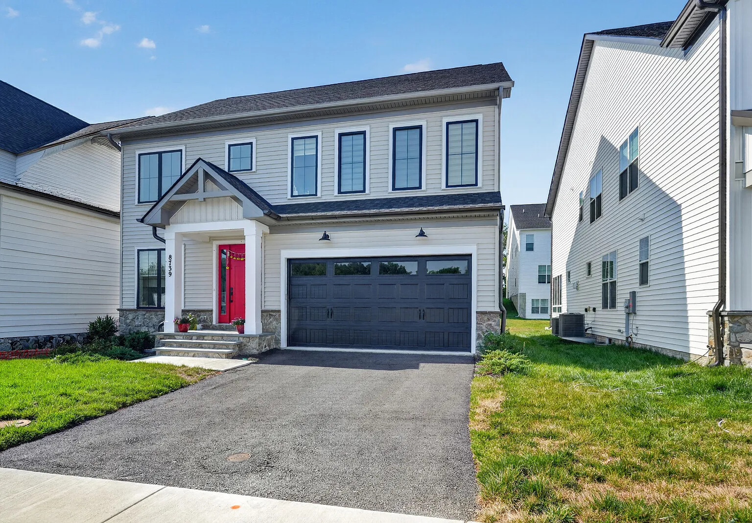 5 bed, 3.5 bath, 3272 sqft, $3,975 — Photo 3