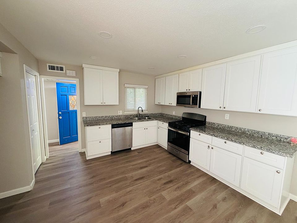 1st image of 2709 Los Amigos Dr