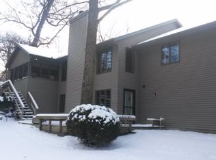 4514 Deerwood Dr, Madison, WI 53716