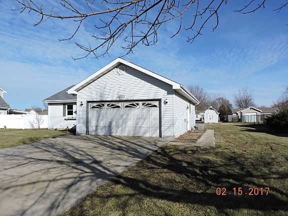 2nd image of 419 E Mesa Dr