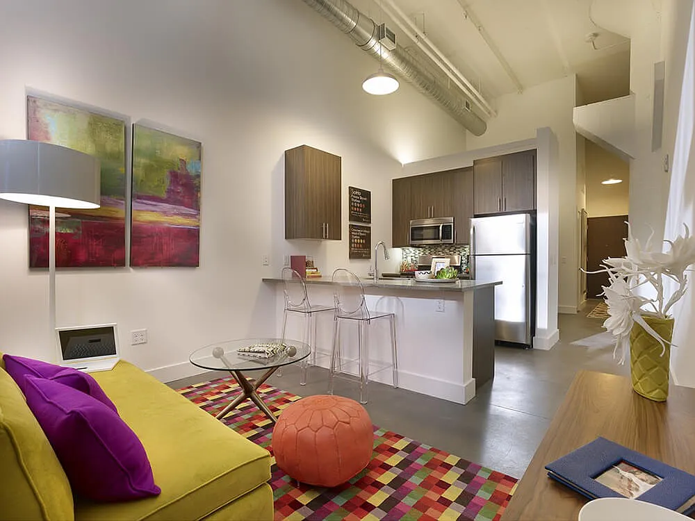 Parkway Lofts — Photo 2