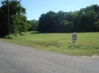 794 Peterson Rd S UNIT B, Iowa Park, TX 76367