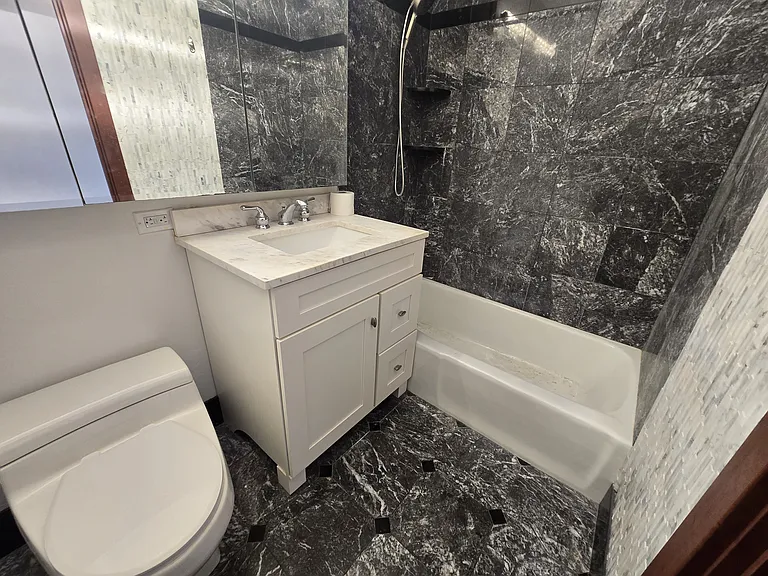 112 One Qns Blvd #19C — Photo 28
