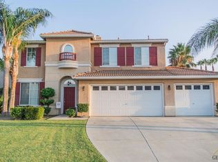 9805 Balvanera Ave, Bakersfield, CA 93312