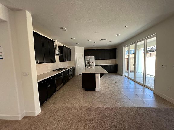3rd image of 5636 Cancion St