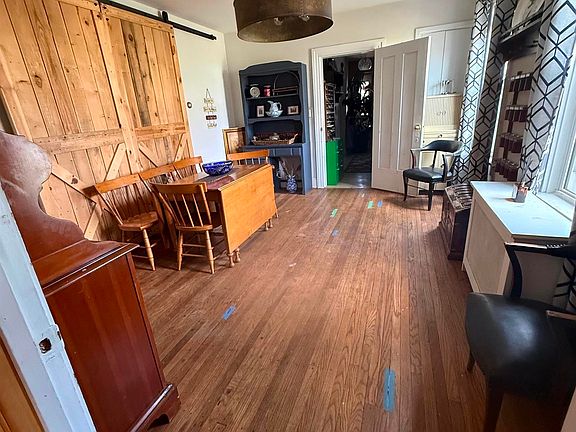5th image of 204 S Fulton St