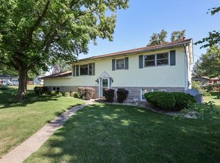 294 W Ash Ave, Decatur, IL 62526