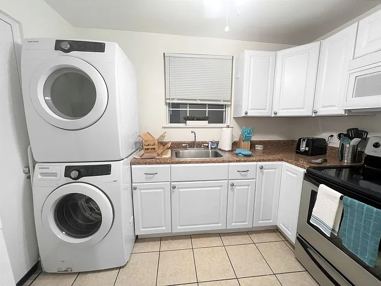6 Palmetto — Photo 46