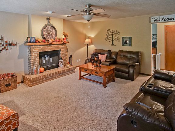 2nd image of 1707 S Cecelia St