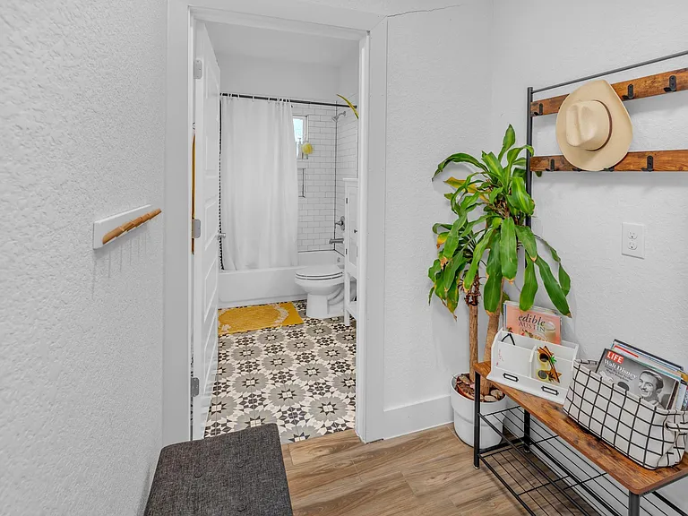 16512 Fetching Ave — Photo 34