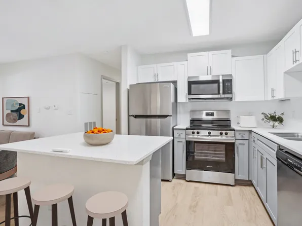 Links at Citiside, 5005 Community Cir #304, Charlotte, NC 28215