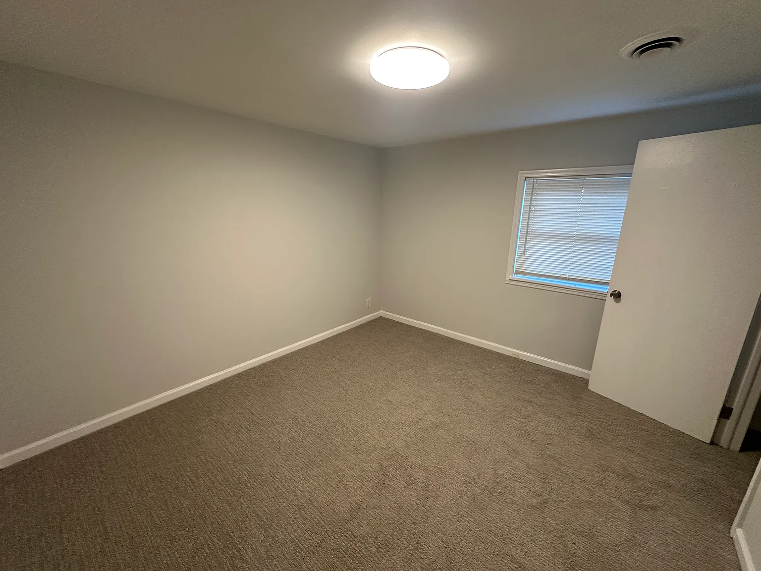 2 bed, $1,500 — Photo 4