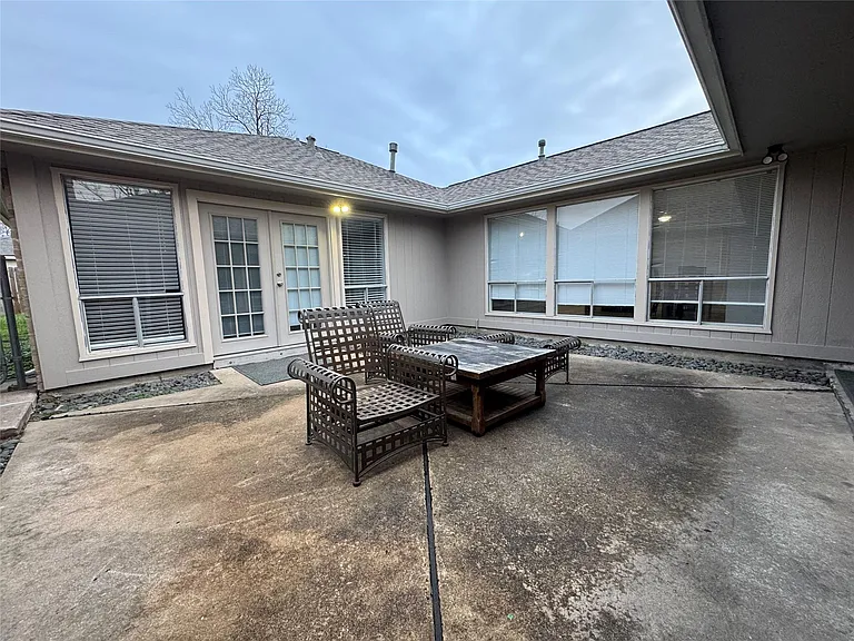 9006 Covent Garden St — Photo 16