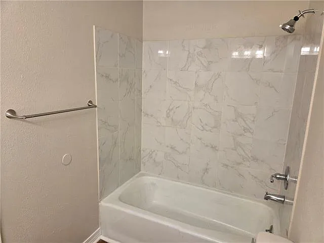 1832 Harvard Ave — Photo 8