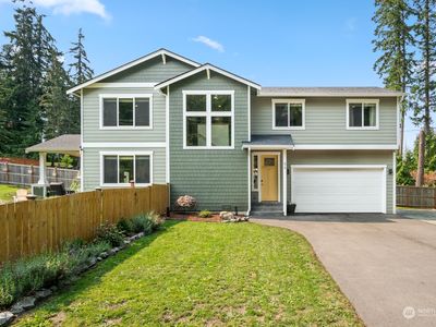 88 S Sunset Dr, Camano Island, WA, 98282