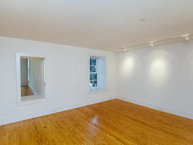 40 W Mechanic St — Photo 12