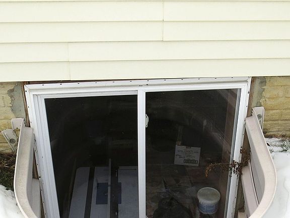 5th image of 23109 Linden Dr