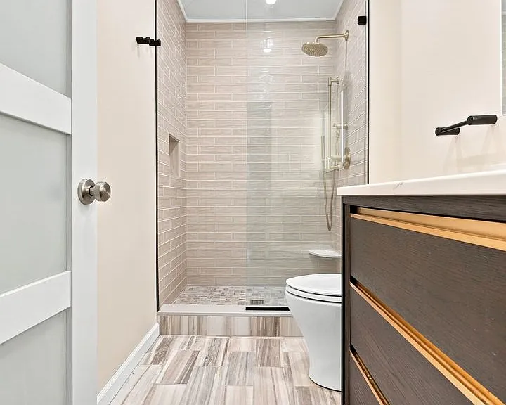 1640 Oakwood Dr #W305 — Photo 8