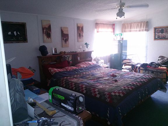 master bed 13 x 17.5