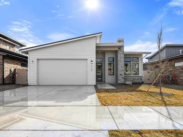 719 W Wrangler St, Meridian, ID 83646