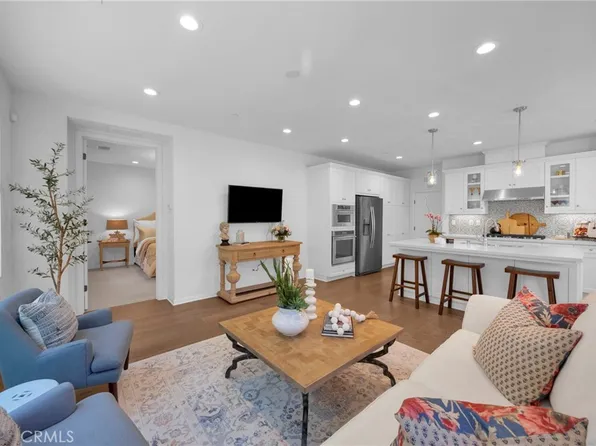 61 Garcilla Dr, Mission Viejo, CA 92694