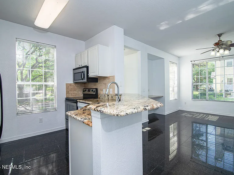 13703 Richmond Park Dr #1603 — Photo 9