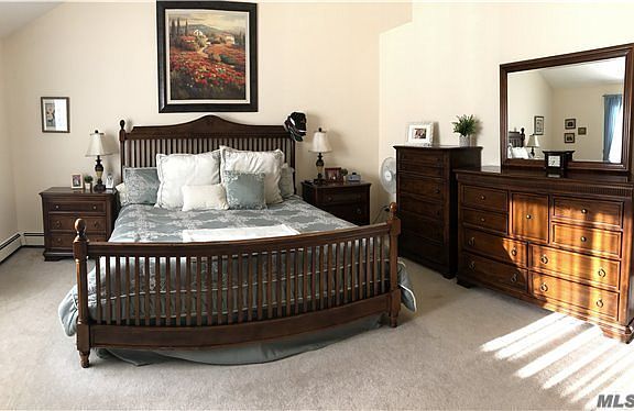 3rd image of 12 Nantucket Way