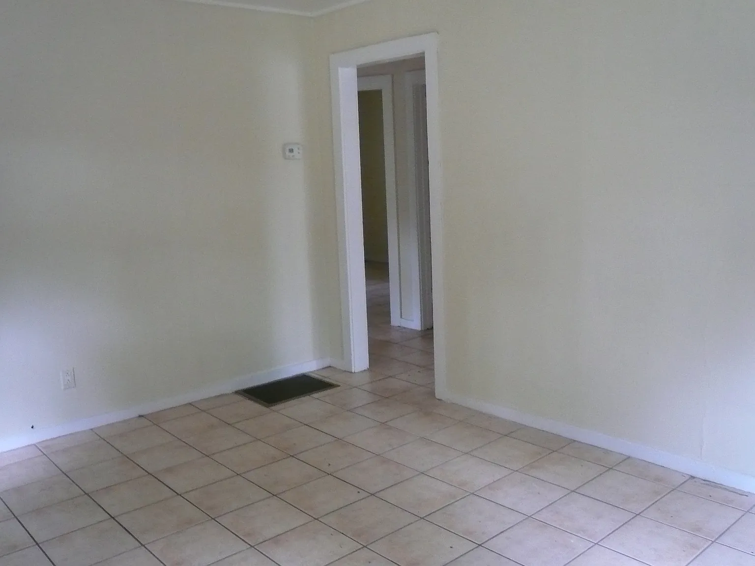 2 bed, 725 sqft, $1,125 — Photo 2