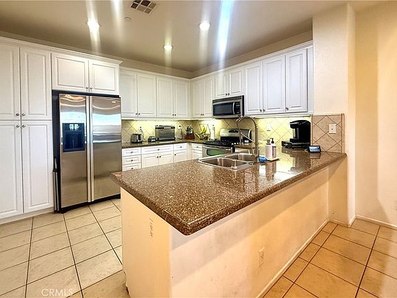 3rd image of 12533 Cipriano Ln