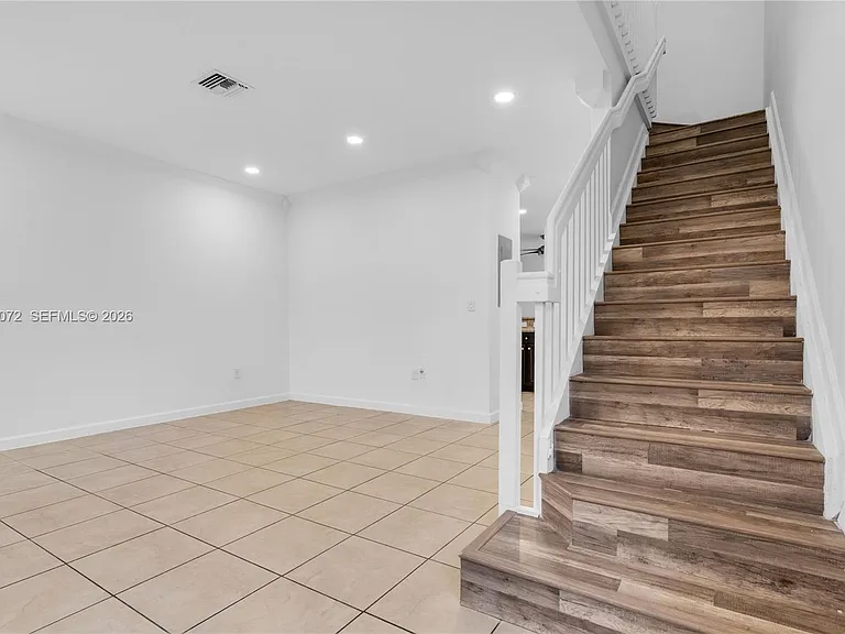 3202 SE 6th St #3202 — Photo 13