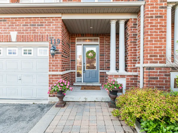119 Thatcher Cres, East Gwillimbury, ON L9N 0B9