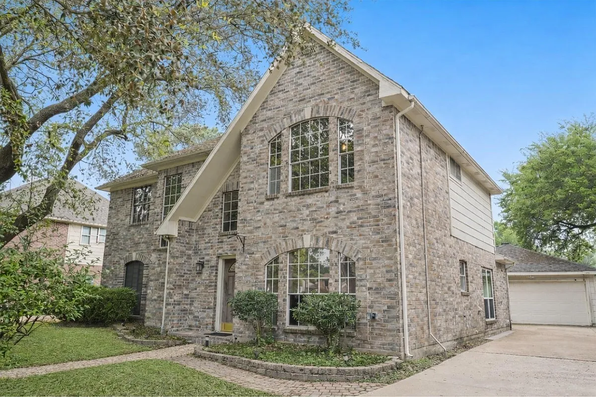 Building Photo - 16322 Battlecreek Dr