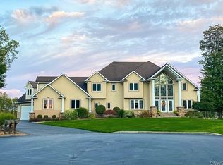 30 New Hampton Pl, Rochester, NY 14626