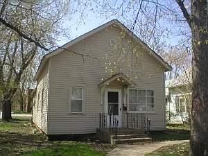 1st image of 105 E Iowa Ave