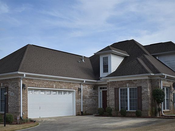 3rd image of 2512 Oak Place Dr SE