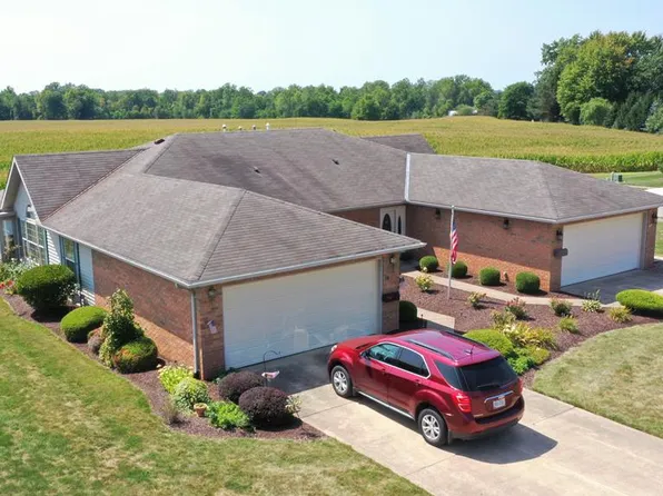 16 River Bend Dr, Shelby, OH 44875