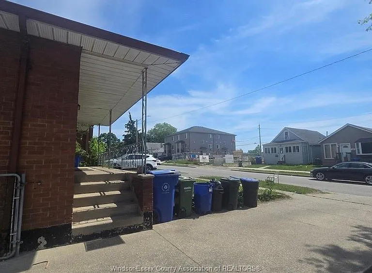 1018 California Ave #MAIN — Photo 3