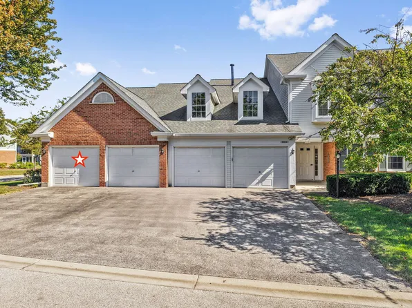 1311 Nutmeg Ct APT A, Mount Prospect, IL 60056