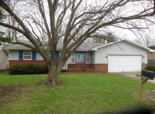 920 North Dr, Rantoul, IL 61866