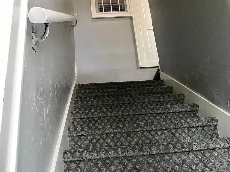 1805 W Park Pl — Photo 24