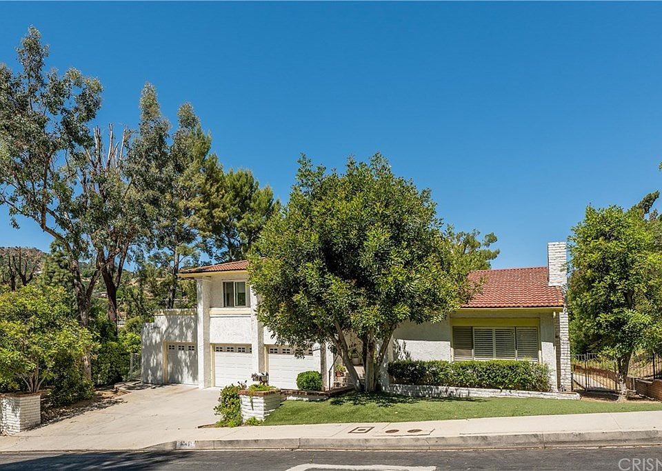 1st image of 3641 Dellvale Pl
