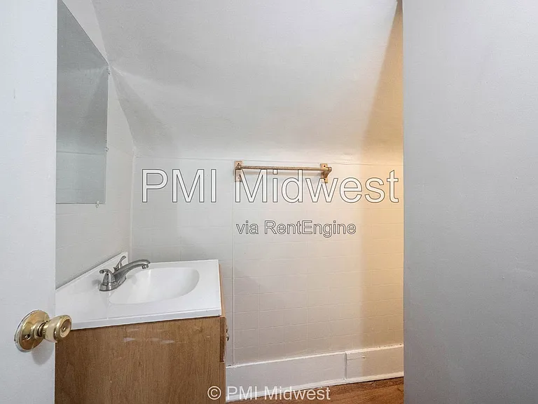 831 S Webster St — Photo 17