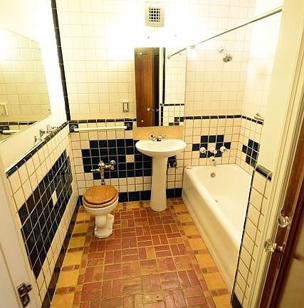 5th image of 328 W 8th Ave APT 208