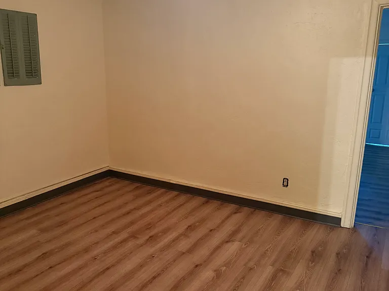 231 E Main St #3 — Photo 1