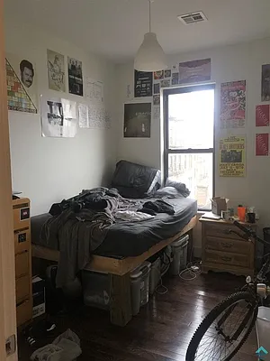 Rented by EXR | media 9