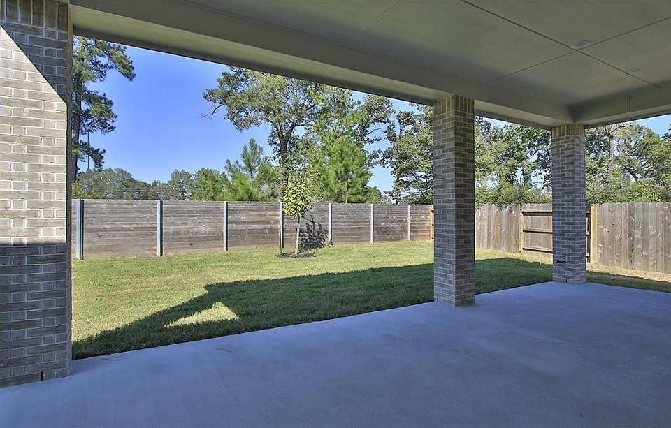 1st image of 17127 Crimson Crest Dr