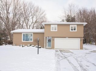 36200 Kinzel Rd, Avon, OH 44011