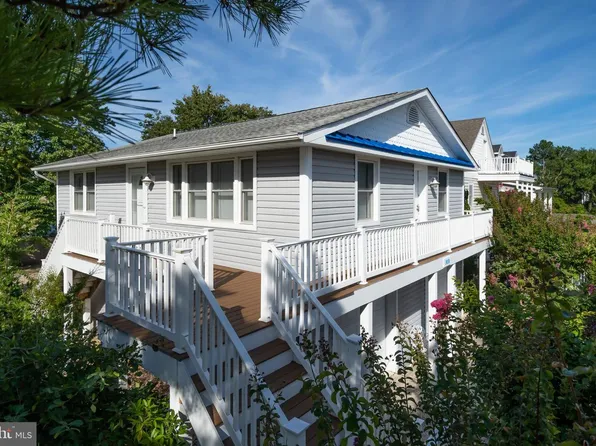 303 Central Blvd #B, Bethany Beach, DE 19930