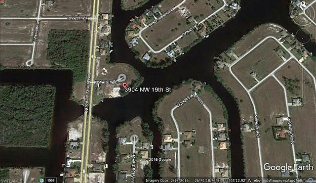 2nd image of 3904 NW 19th St